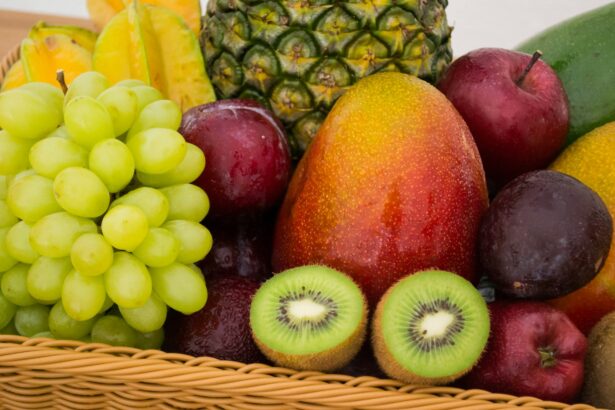 The Benefits of Eating Fruits on an Empty Stomach: Best Time and Morning Fruit Benefits